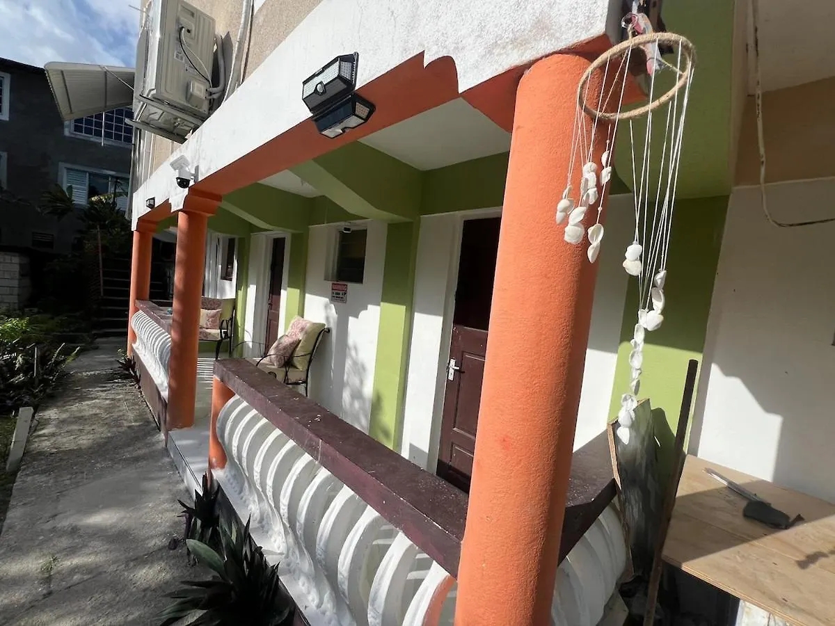 Port Antonio Private, Peaceful, Cozy Studio Suite 安东尼奥港